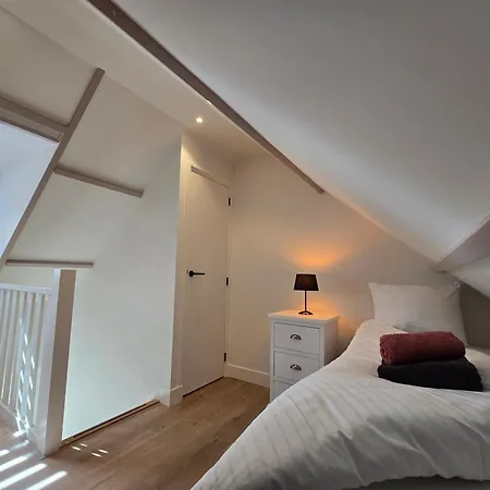 別荘 De Juttershut