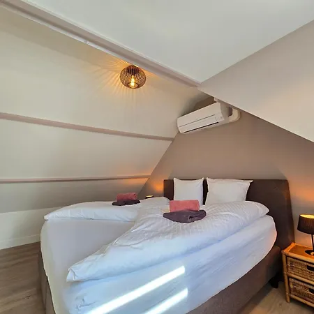 Holiday home De Juttershut