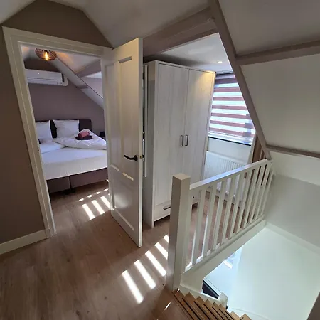 Holiday home De Juttershut