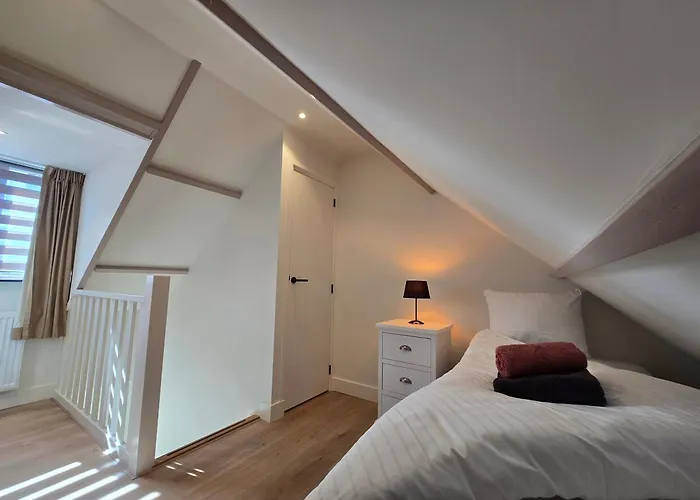 度假居 De Juttershut