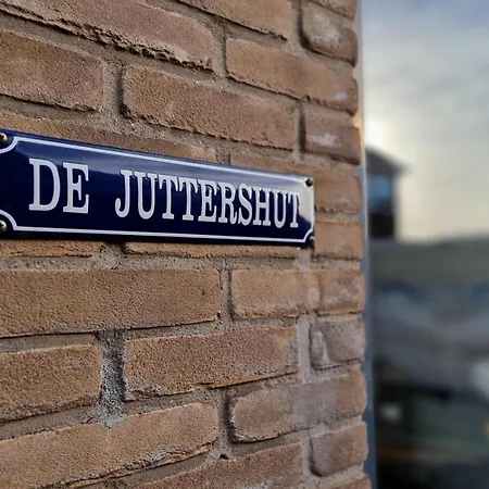 De Juttershut Holiday home Egmond aan Zee